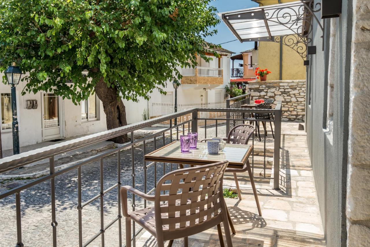 Appartamento Oikos Daretsou Theologos  Esterno foto